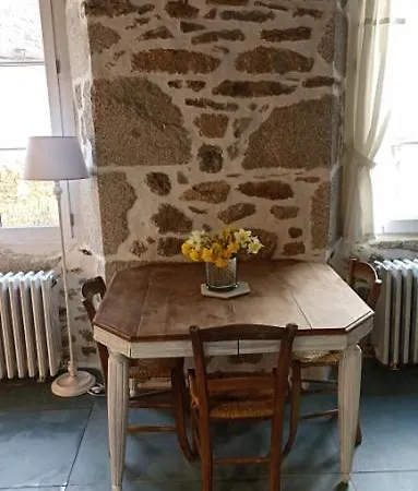 Maison d'hôtes Indépendante - Style - Avec Jardin à La Campagne 3*