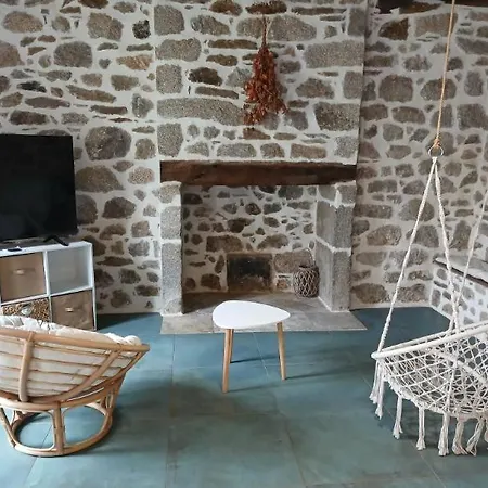 Indépendante - Style - Avec Jardin à La Campagne 3* Junhac
